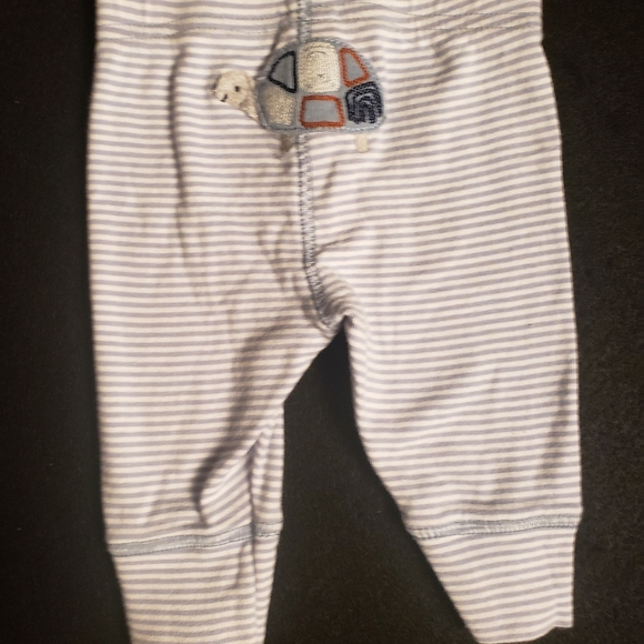 Lot of Newborn to 3Mo Onesies, Pants, & Accessories + 1 6Mo to 1 Yr Sleep Sack - Picture 4 of 9